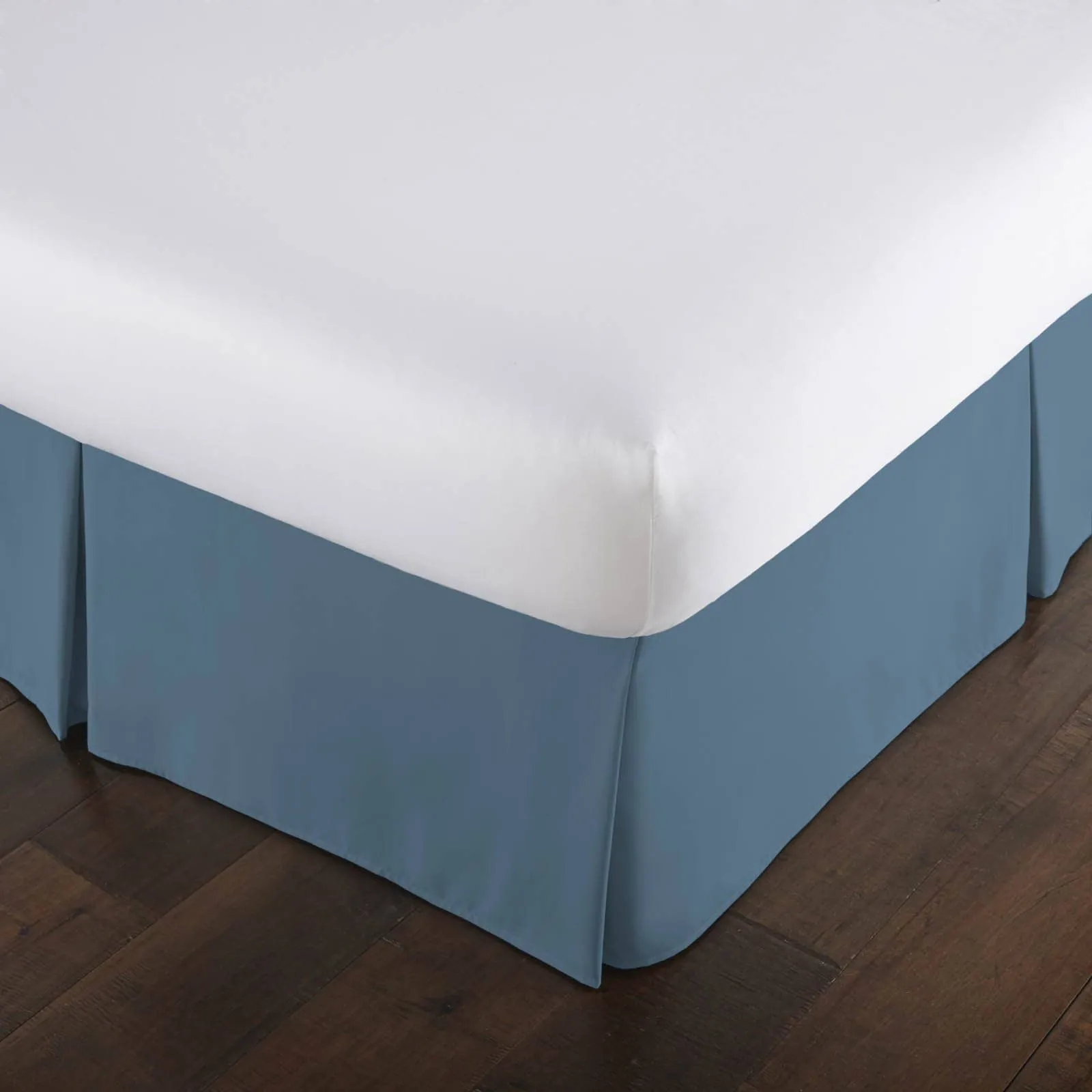 Vilano Pleated Bed Skirt